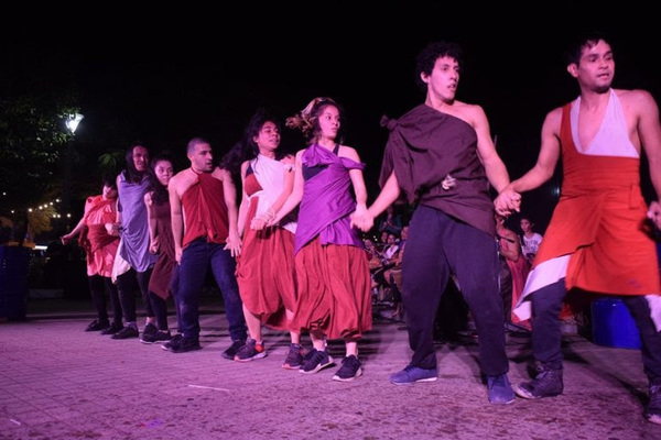 Sonora: una obra inspirada en el Arete Guazú, la fiesta de origen indígena » Ñanduti