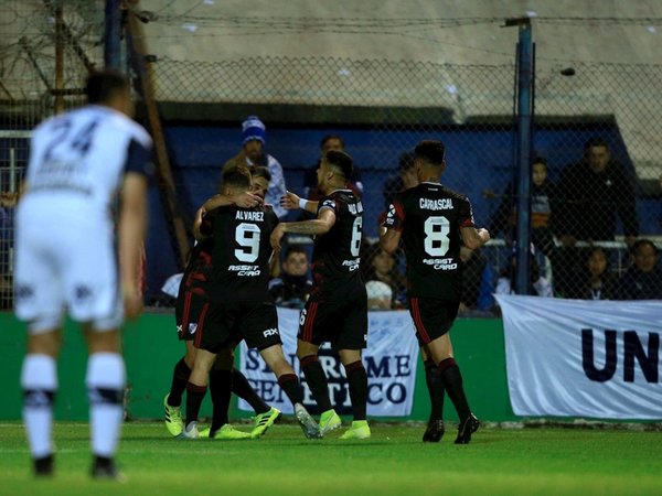 River derrota a Gimnasia y Boca empata con Newell's antes del superclásico