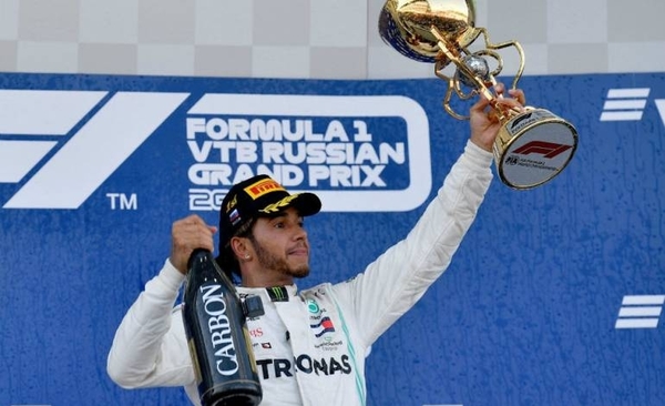 HOY / F1: Hamilton gana en Sochi