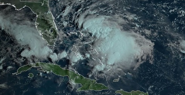 Tormenta Humberto amenaza con transformarse en huracán