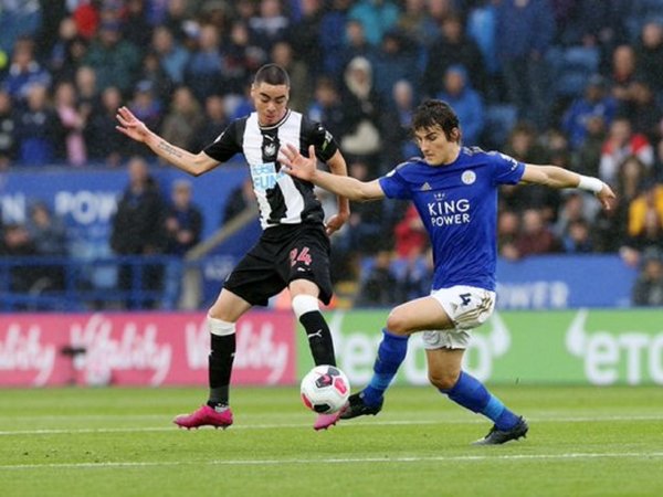El Leicester humilla al Newcastle de Almirón