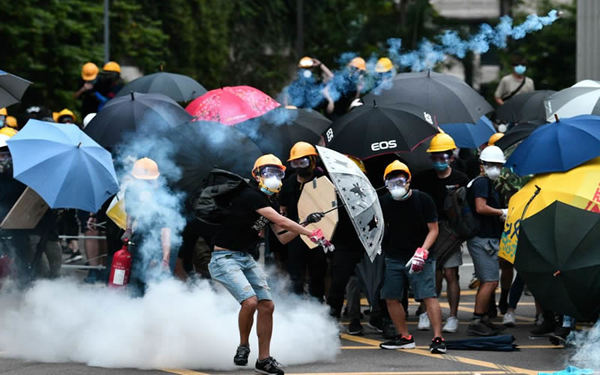 Disturbios y represión policial en Hong Kong