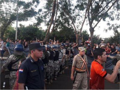 Incidentes y heridos durante marcha LGBT en Hernandarias