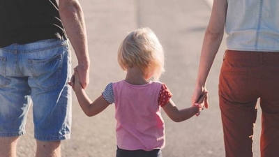 HOY / Familias acogedoras: una solución temporal para cuidar a niños que son separados de sus padres