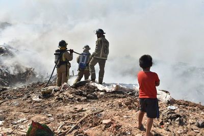Incendios arrasan casillas en Cateura y Chacarita