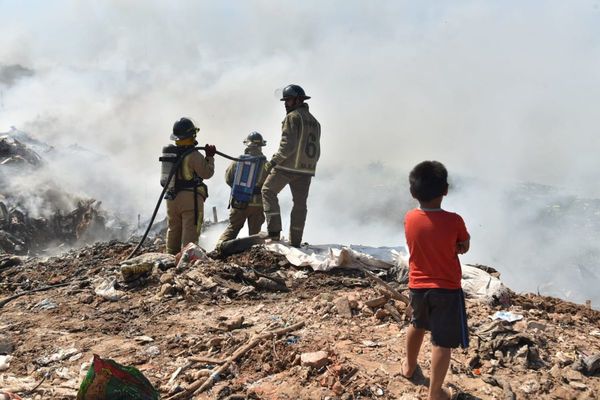 Incendios arrasan casillas en Cateura y Chacarita