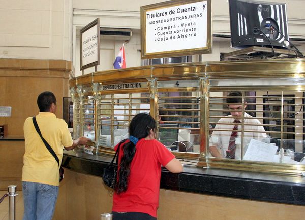 Bancos siguen en expansión a pesar de la coyuntura adversa