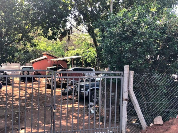 Allanan aguantadero de vehículos denunciados como robados