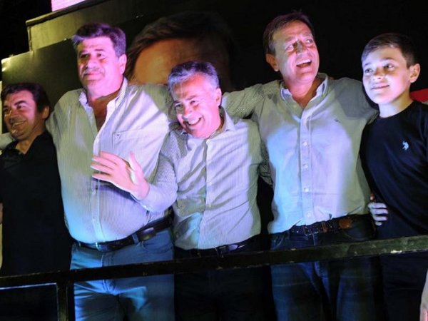 Frente de Macri arrasa en comicios de Mendoza