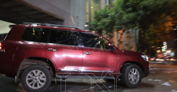 Dipu pide prohibir los huevazos en escraches