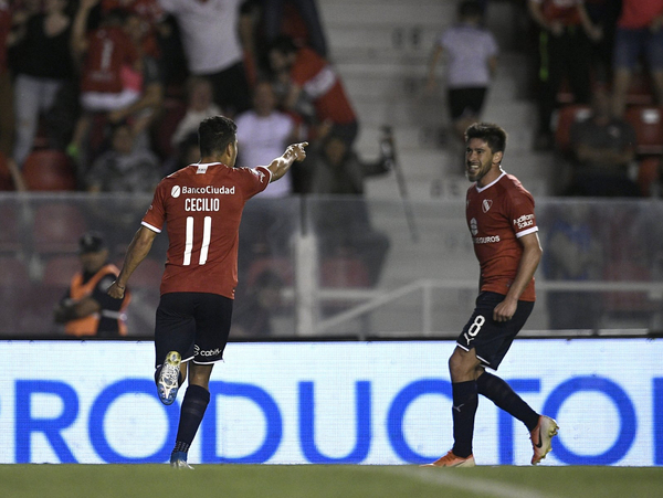 Domínguez anota en victoria de Independiente