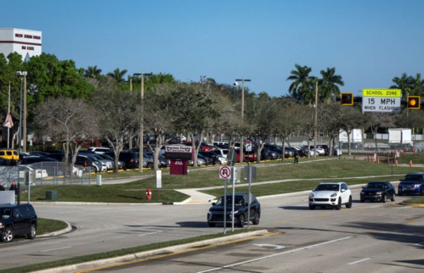 Once condados de Florida permitirán maestros armados a partir del martes