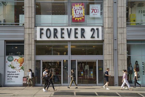 Firma estadounidense de moda Forever 21 presenta pedido de quiebra voluntaria - Mundo - ABC Color