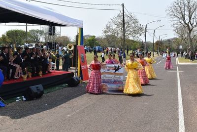 Colorido desfile en Ayolas - Nacionales - ABC Color