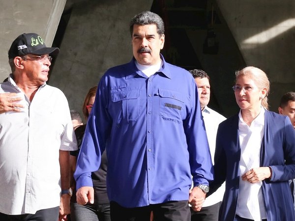 Nicolás Maduro afirma que le "dan risa" sanciones de la UE