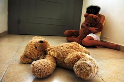Ministerio de Niñez lamenta fallo a favor de hombre que abusó de su hijastra