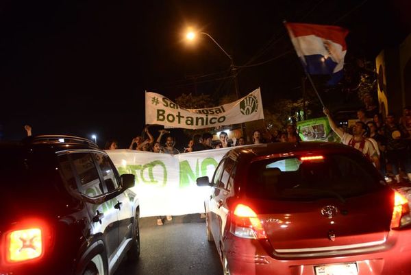 Bloqueos intermitentes en zona del Botánico en protesta contra obras - Nacionales - ABC Color