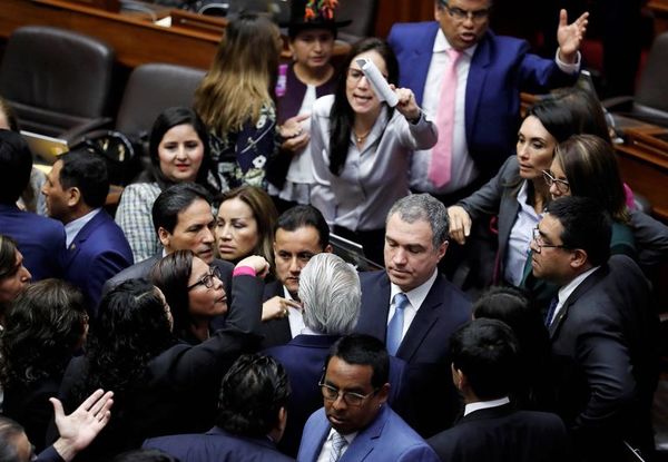Saneamiento de la justicia peruana enfrenta al Congreso y al Ejecutivo - Internacionales - ABC Color