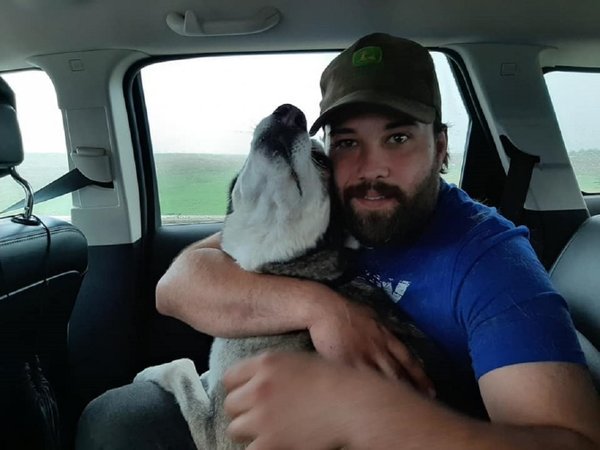 Viral: Dueño se reencuentra con su perro luego de cuatro años