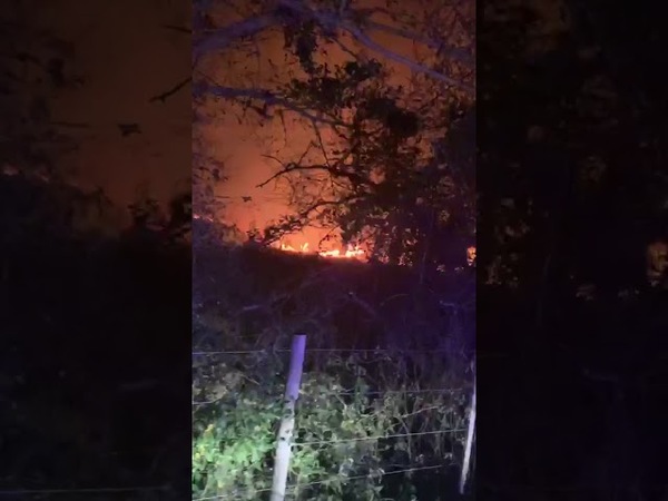 GRAN QUEMA DE PASTIZAL MOVILIZÓ A VARIAS DOTACIONES DE BOMBEROS