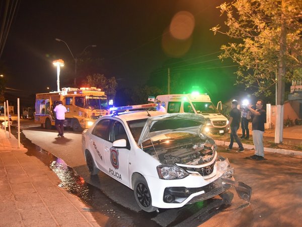 Violento choque tras persecución policial deja 4 heridos en Villa Elisa