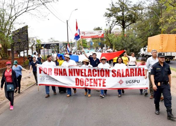 Nivelación salarial de la UNA costará G. 70.000 millones el año que viene - Nacionales - ABC Color