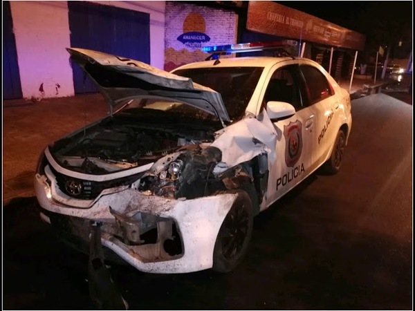PERSECUCIÓN POLICIAL TERMINÓ EN GRAVE ACCIDENTE