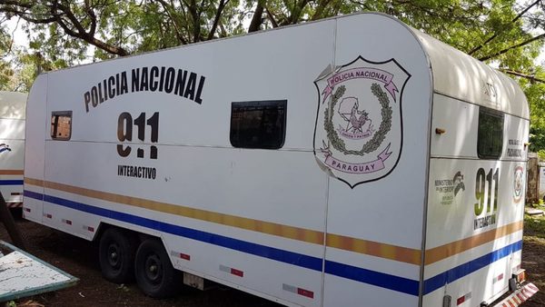 La discordia de las comisarias móviles