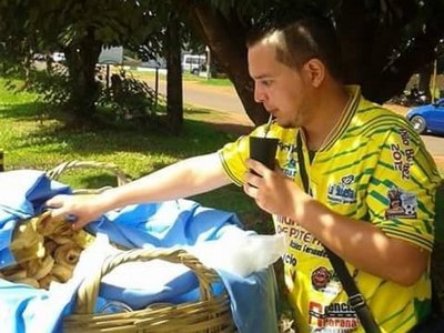 Quiere festejar los 2 años de su hijo y para eso vende chipas