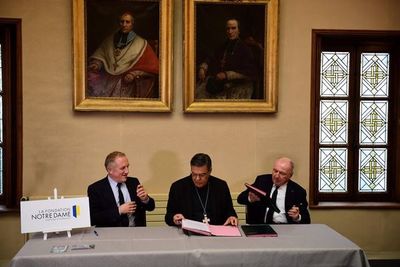 Magnate francés François Pinault concreta donación de 100 millones de euros para Notre-Dame - Mundo - ABC Color