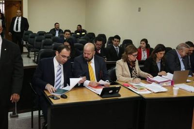 Caso audios: postergan juicio oral a Fernández Lippmann  - Nacionales - ABC Color