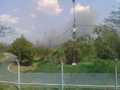 Incendio en Parque Guasú Metropolitano   - Nacionales - ABC Color