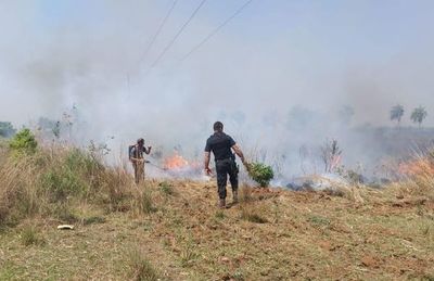 El clamor desesperado de un bombero: “¡Ya no quemen carajo!” - Nacionales - ABC Color