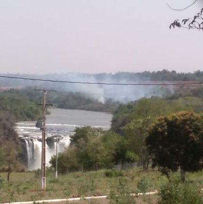 Incendio en zona Saltos del Manday fue provocado por vecinos