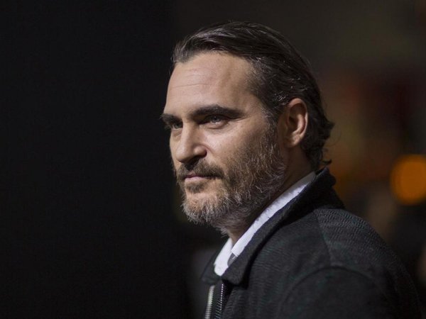 Joaquin Phoenix: Acusar a una película de glorificar la violencia es absurdo