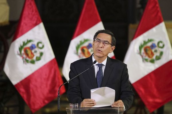 Disolución del Congreso en Perú afianza el poder del presidente Vizcarra - Mundo - ABC Color