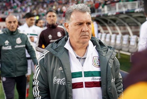 Martino asegura que no vino a revolucionar el fútbol mexicano - Fútbol - ABC Color