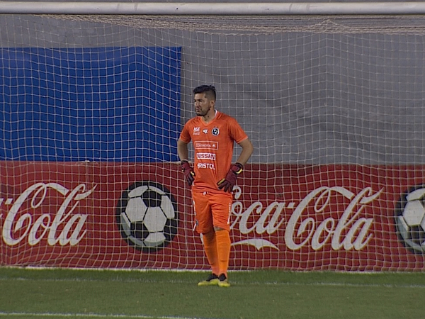 Víctor Centurión es el Tapador de la fecha 12 del Clausura