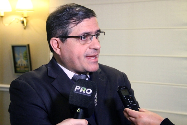 Presidente ordena esclarecer denuncias en el Indert | .::Agencia IP::.