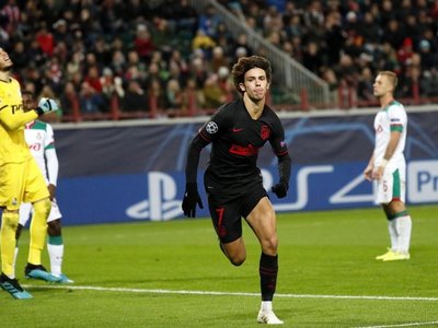 Joao Felix lidera al Atlético en Moscú