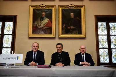 Magnate francés dona 100 millones de euros