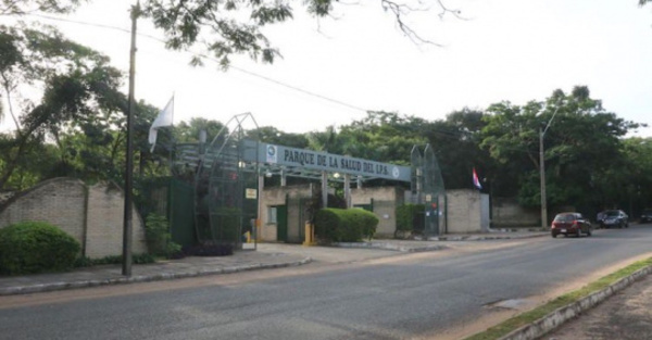 Parque de la Salud sin guardias y ¡sin visitas!