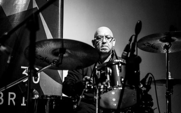 Riolo, con más de cincuenta años dedicados a la música - Artes y Espectáculos - ABC Color