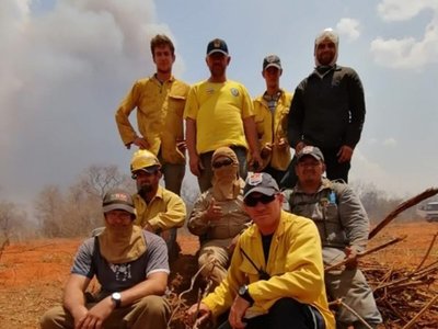 Chovoreca ya no arde y los bomberos vuelven a casa