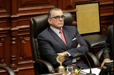 El presidente del Congreso de Perú rechazó suceder a Mercedes Aráoz por carecer de apoyo militar - ADN Paraguayo