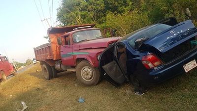 Desde MOPC, dicen que “lastimosamente” no se pudo llegar a bachear zona de accidente fatal en itá - La Primera Mañana - ABC Color