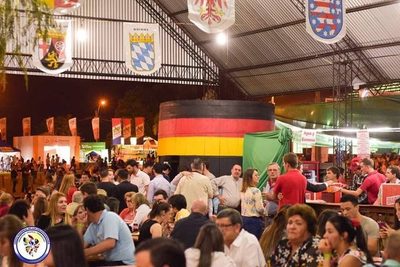 MÁS DE 10.000 PERSONAS FUERON EL PASADO FIN DE SEMANA EN LA FIESTA DE LAS COLECTIVIDADES
