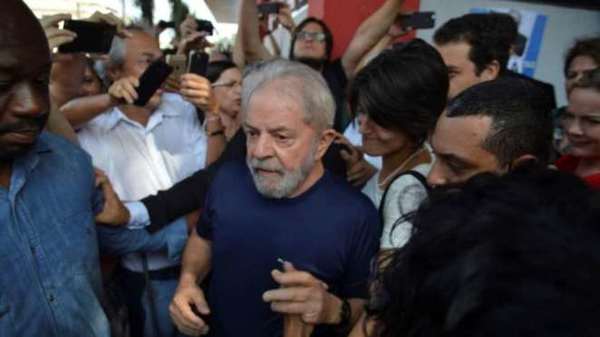 Lula se atrinchera en la cárcel - .::RADIO NACIONAL::.