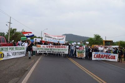 Cierran ruta PY01 en Yaguarón en repudio del futuro vertedero - Nacionales - ABC Color