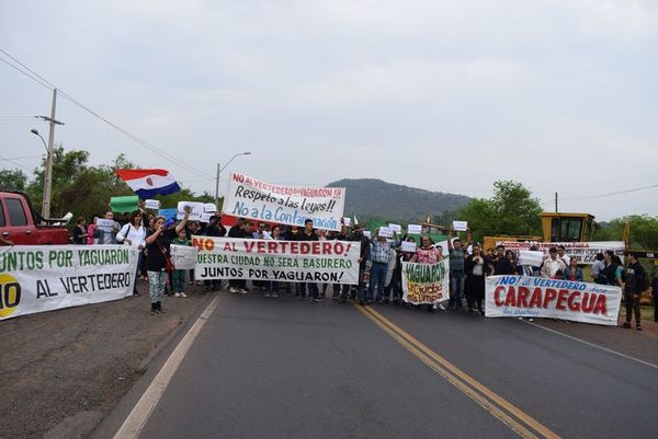 Cierran ruta PY01 en Yaguarón en repudio del futuro vertedero - Nacionales - ABC Color